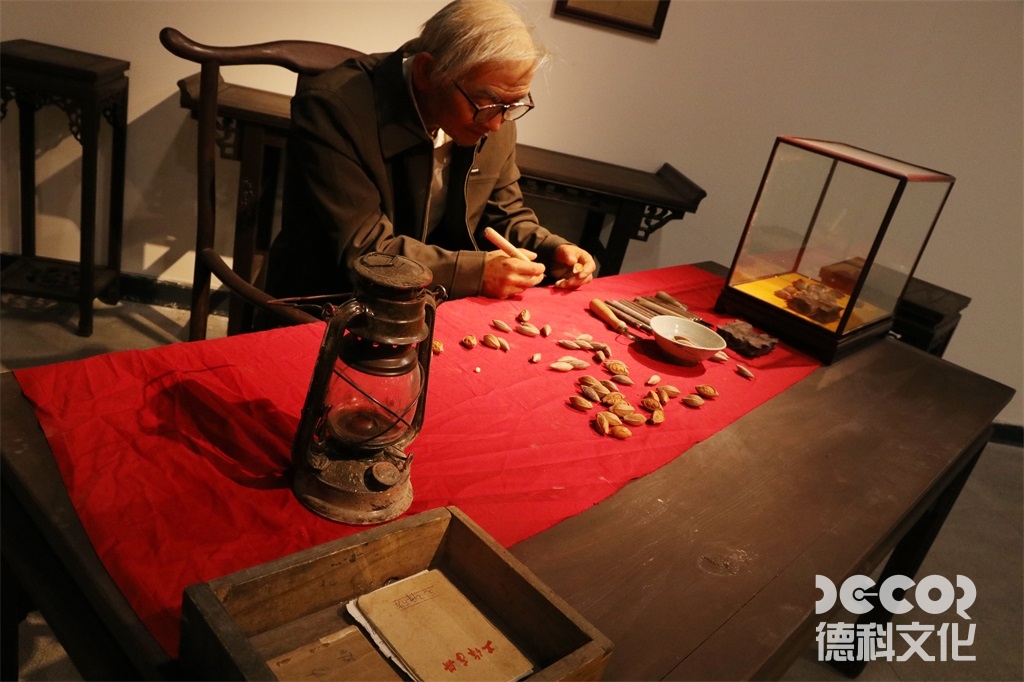 展館裝修公司如何應對展館裝修中的戶外展示和景觀設計？