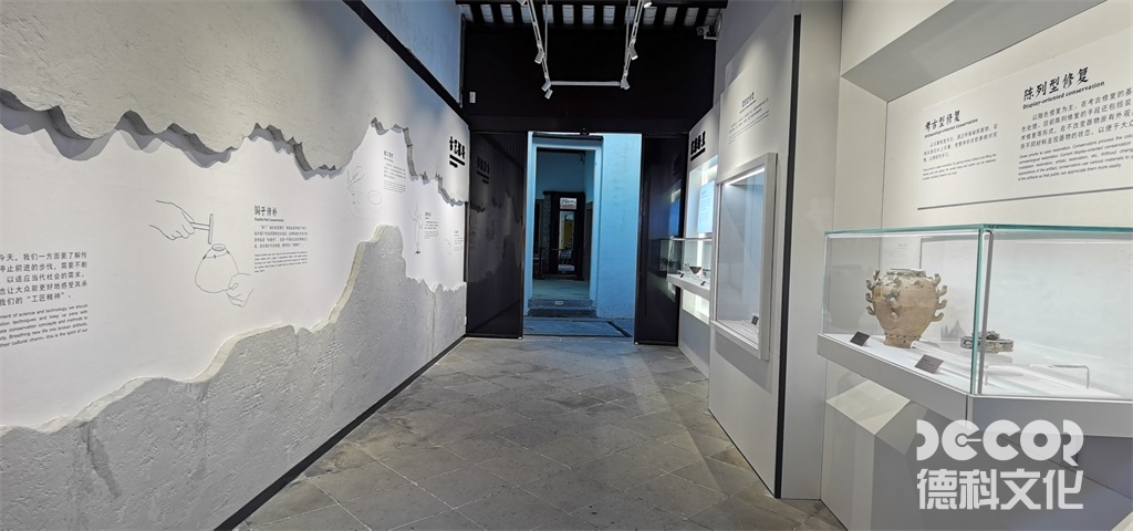 商業(yè)展館裝修中，如何合理規(guī)劃展示設(shè)備和展示區(qū)域？